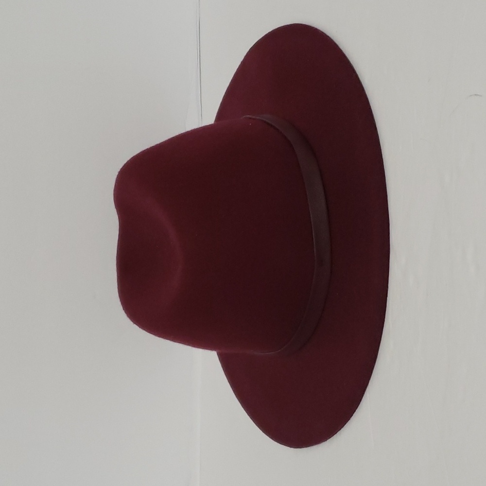 Brand New Tory Burch Bordeaux "Gemini Link" Fedora - Picture 4 of 9